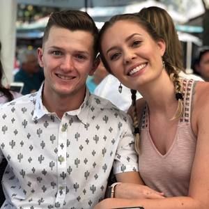 Meet your Posher, Christian